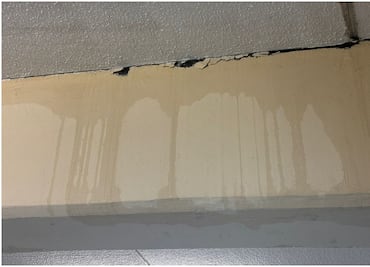 Escuela primaria se inunda en Santa Catarina, Nuevo León; desalojan a más de 100 estudiantes