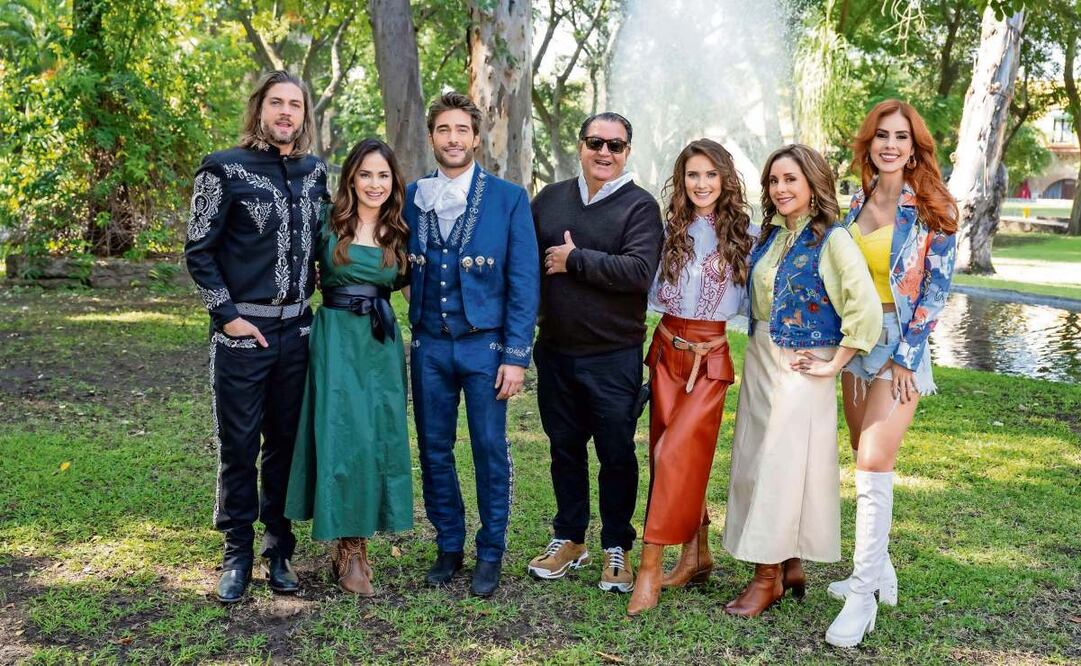 El elenco dio el claquetazo del teledrama en Morelos. Foto: Televisa