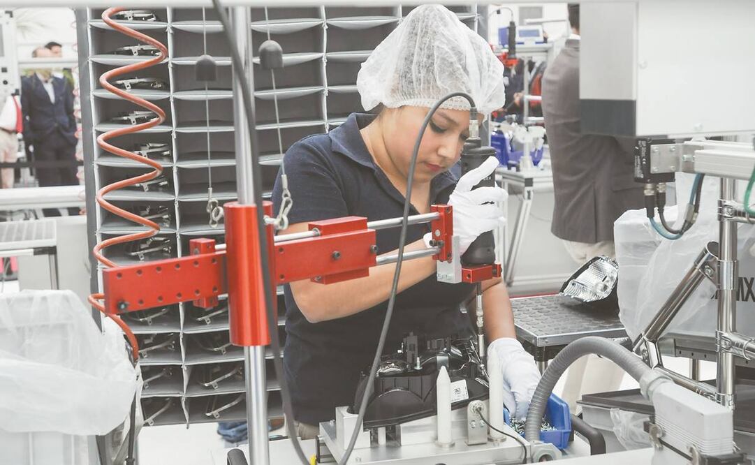 El decreto de reforma a diversas leyes laborales para eliminar el outsourcing se publicó el pasado 23 de abril en el Diario Oficial de la Federación. Foto: Archivo/EL UNIVERSAL.