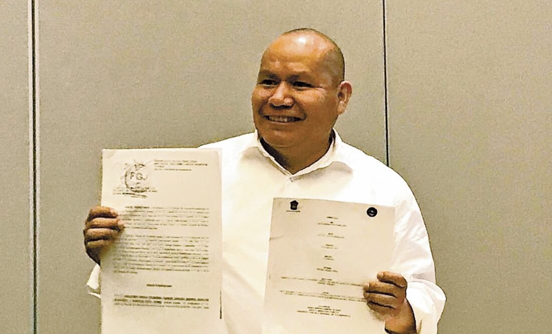 El morenista Raciel Pérez afirma que los líderes del rubro son “abusivos y prepotentes”, y que tenían privilegios en anteriores administraciones. Foto: REBECA JIMÉNEZ. EL UNIVERSAL