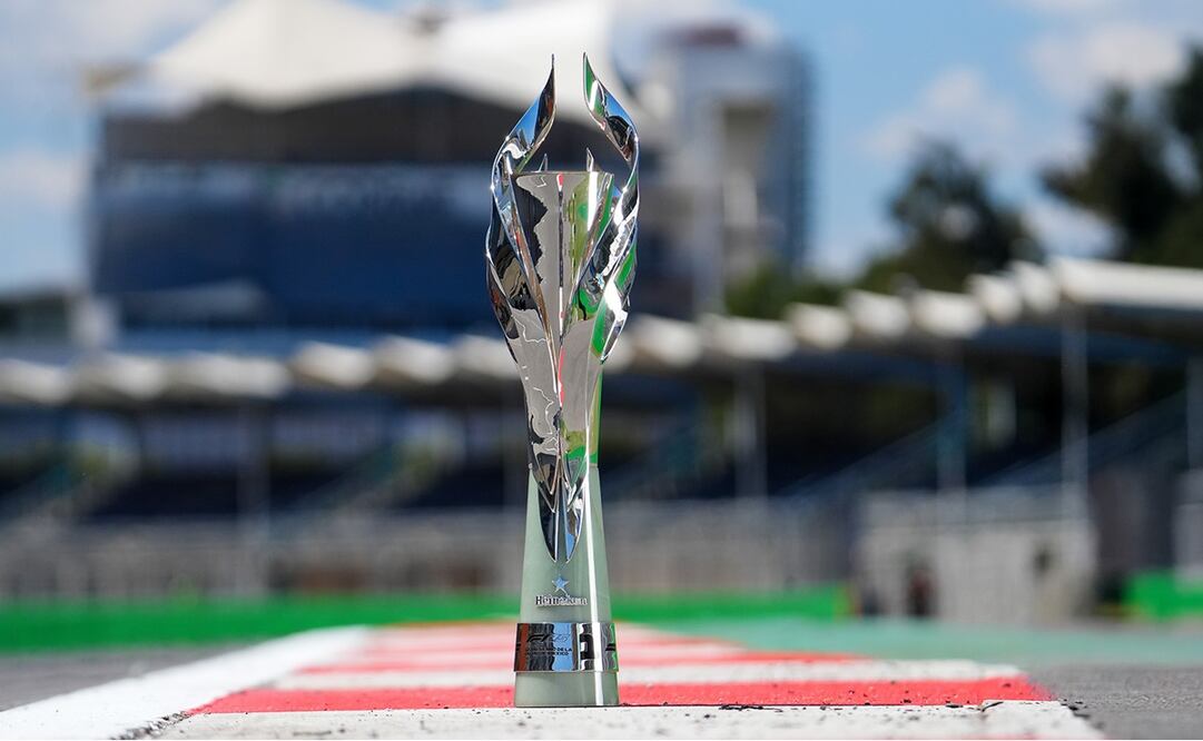 Gran Premio de México 2025: Presentan trofeo para el ganador de la carrera / Foto: Cortesía GP de México