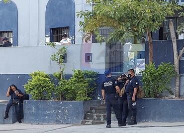 Con paro de labores, policías municipales de Oaxaca exigen aguinaldo completo