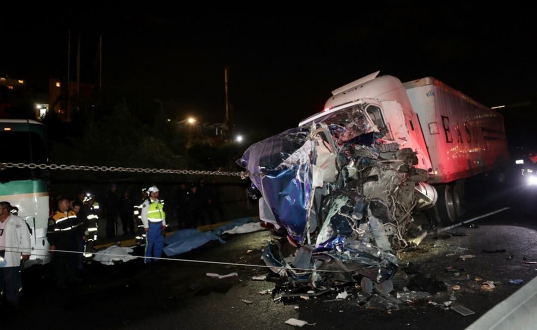 Tráiler que causó el accidente en Santa Fe. Foto: Valente Rosas/EL UNIVERSAL