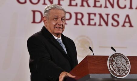 Ya no hay camiones para trasladar a tantos acarreados a la marcha del domingo, ironiza AMLO