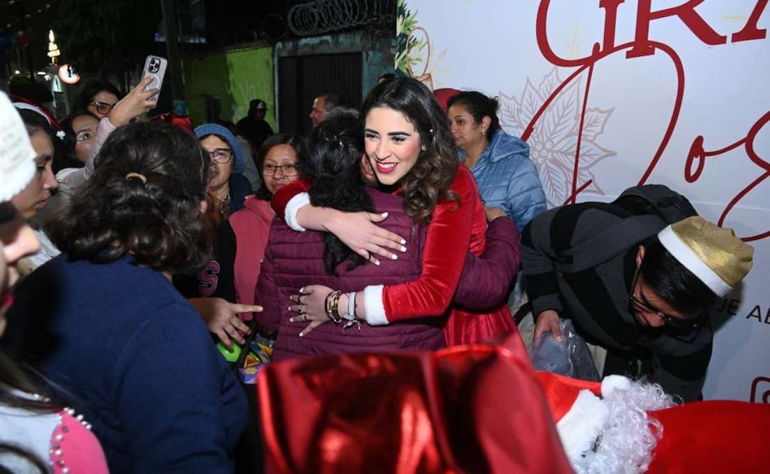 La diputada María Teresa Ealy Díaz encabezó la posada navideña “Esperanza que abraza” en la colonia América, de la alcaldía Miguel Hidalgo