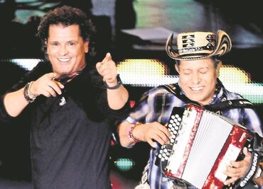 Carlos Vives se sube a su bicicleta