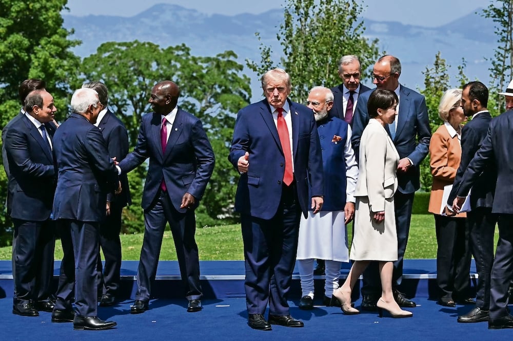 El mandatario estadounidense, Donald Trump (centro), con otros líderes en el marco del G7 en Évian, al este de Francia. Foto: Mandel Ngan / AFP