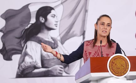 "No vean TV Azteca"; Sheinbaum señala a Salinas Pliego por despliegue de mantas de "narcogobernadores" en la CDMX