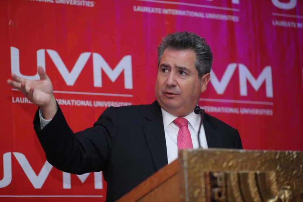 Curzio dictó la conferencia magistral  "La Comunicación Hoy", organizada por la Fundación Ealy Ortiz A.C. /Lucía Godínez - EL UNIVERSAL