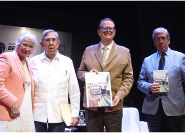 De la Mata Pizaña presenta su primer libro sobre el fraude del 88