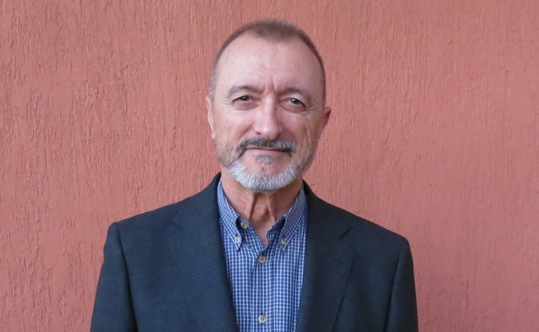 El escritor Arturo Pérez-Reverte acaba de publicar su nuevo libro "Los perros duros no bailan". Foto: Archivo EL UNIVERSAL