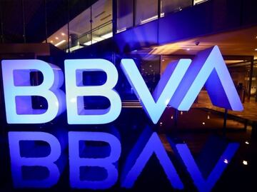 BBVA no permitirá cobro de remesas a usuarios sin cuenta bancaria; destaca medidas para prevenir lavado de dinero