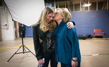 La emotiva felicitación de Chelsea Clinton a su madre 
