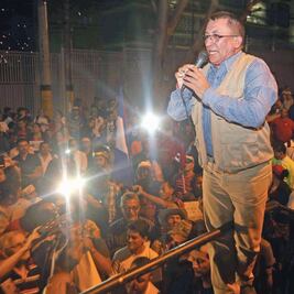 ¿Quién es el hombre que trajo a los migrantes de Honduras a México?