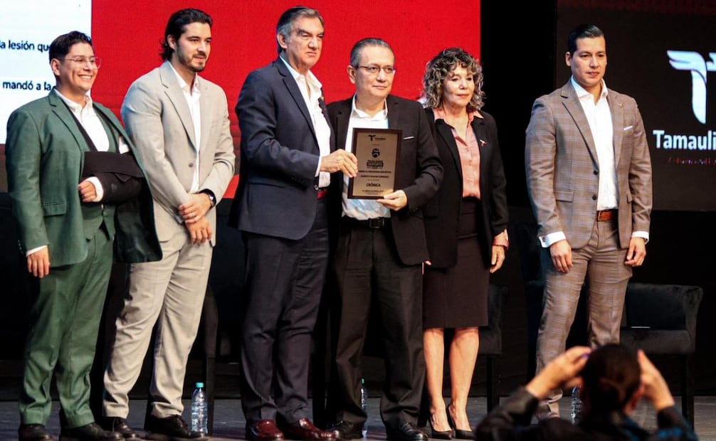 Gana Roberto Aguilar Grimaldo el Premio Estatal de Periodismo Deportivo en la categoría de Crónica.
Foto: Especial.