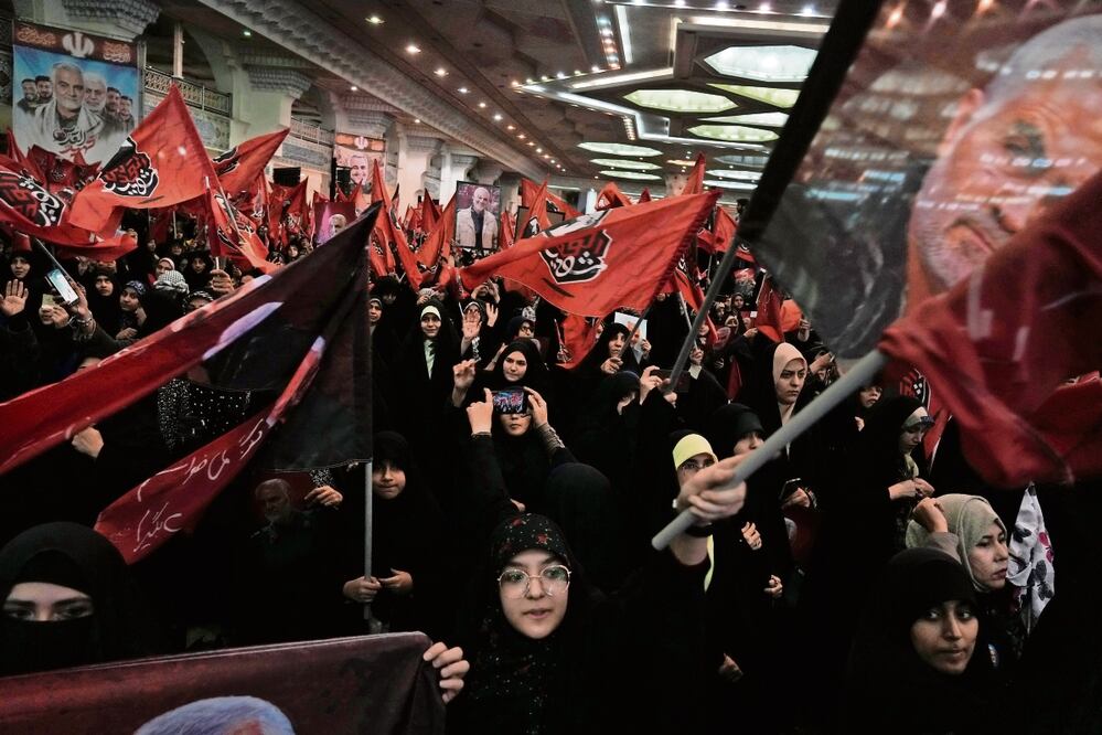 El atentado durante la celebración del cuarto aniversario del asesinato del comandante iraní Qasem Soleimaní dejó además 284 heridos, de los cuales 220 siguen hospitalizados.