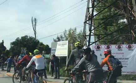 Con rodada ciclista, oficinistas exigen ruta segura del Edomex a la CDMX