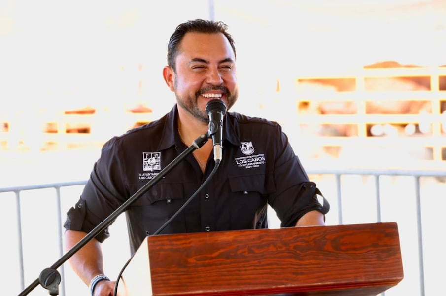 Enoja a alcalde denuncia federal por huachicol de agua