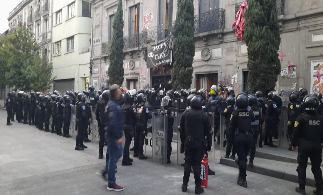 Realizan operativo en edificio de CNDH en colonia Centro . Foto: Especial