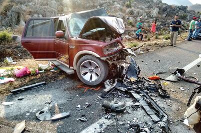 Choque en la autopista Siglo XXI deja 5 muertos 
