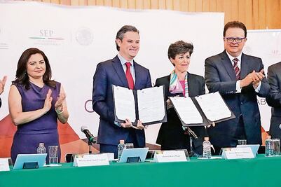 SEP denuncia en PGR a portal que daba bachillerato en 7 días