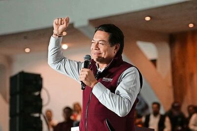 Se confrontan Delgado y Ebrard por encuesta