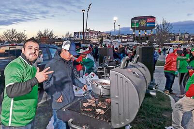“FMF sólo lucra con los paisanos”