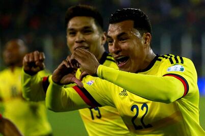Colombia resucita con victoria sobre Brasil