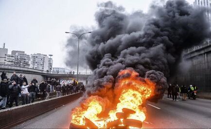 Taxistas protestan en Francia contra Uber