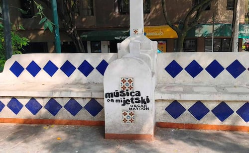 Restauran bancas vandalizadas en el Circuito Ámsterdam y el Foro Lindbergh, en alcaldía Cuauhtémoc; habían sido reparadas hace 2 meses