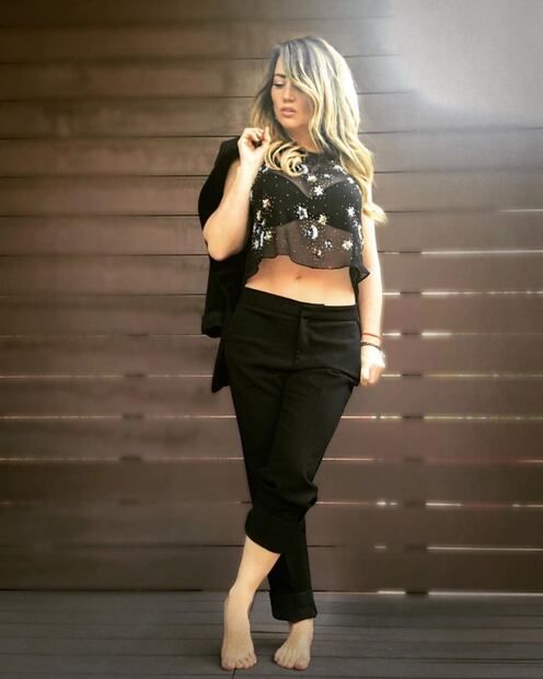 Andrea Legarreta presume su abdomen y brasier en Instagram