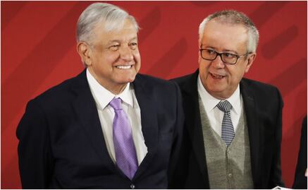 AMLO lamenta fallecimiento de Carlos Urzúa; acusa calumnias de oposición