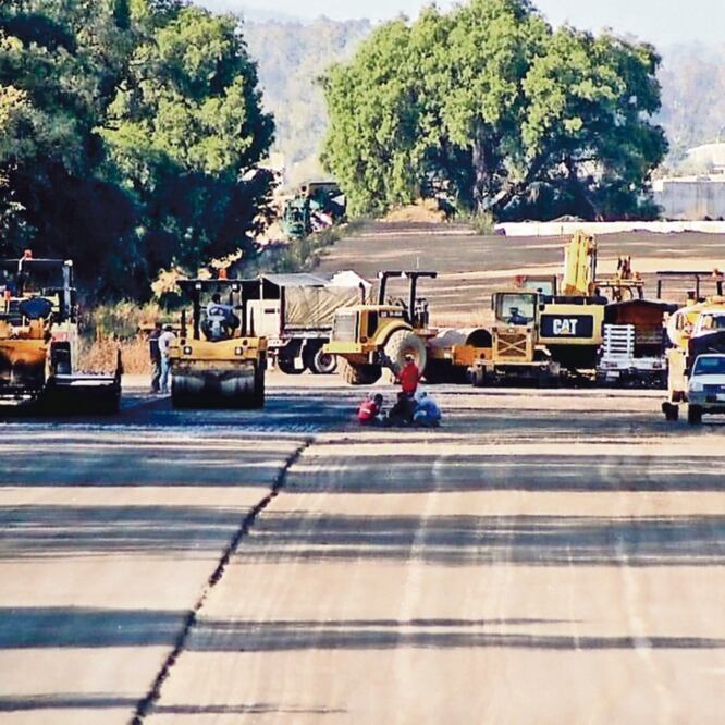 La carretera de cuota Pirámides-Texcoco conectaría con la de Peñón-Texcoco y México-Tuxpan. Foto: ESPECIAL