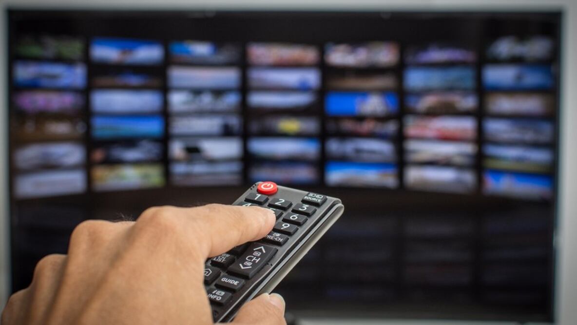 Piratas cibernéticos podrían encender micrófonos y cámaras de los televisores sin que los usuarios se den cuenta