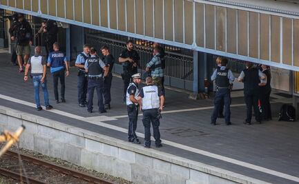 Ataque con cuchillo en tren de Alemania deja varios heridos; detienen a presunto agresor 