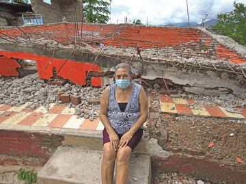 A un mes del sismo: En Acapulco viven entre ruinas y sin apoyos