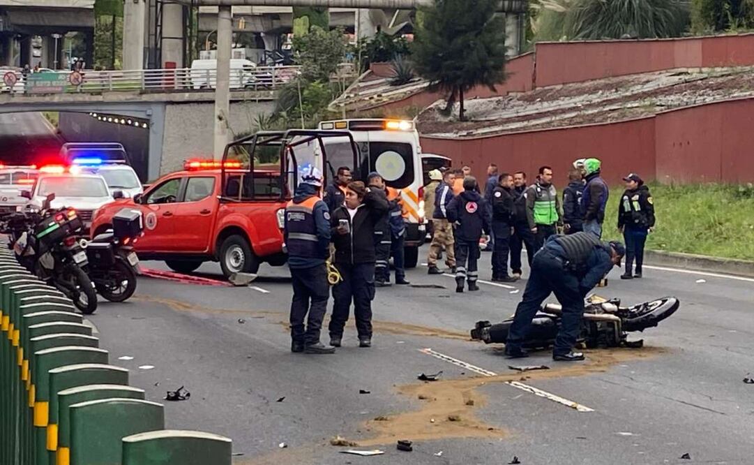 Accidente vehicular en Anillo Periférico deja una persona sin vida y dos lesionados (10/11/2025). Foto: Juan Carlos Williams / EL UNIVERSAL