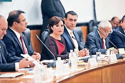 Se evitará impacto de crisis en vivienda: Robles