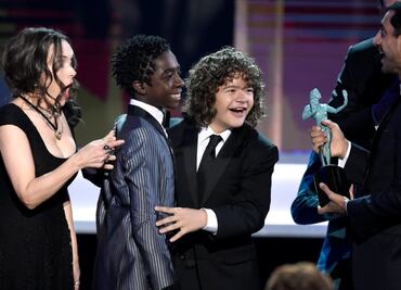 Actor de "Stranger Things" defiende a Winona Ryder