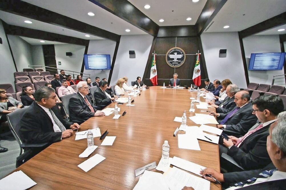 La plataforma Redes Quinto Poder reveló la información a raíz del caso del ex procurador Roberto Flores, quien tenía a 6 parientes en la nómina del gobierno (TOMADA DE FACEBOOK PODER JUDICIAL DE NUEVO LEÓN)