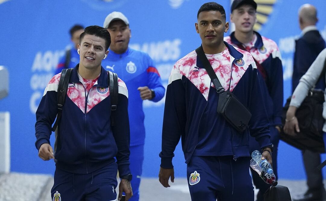 Las Chivas llegando al Estadio Azteca / Foto: Imago7