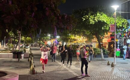 Turistas visitan Puerto Vallarta tras jornada violenta por operativo contra "El Mencho"; pasean si preocupación, afirman