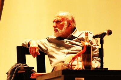 Realizan homenaje al poeta chiapaneco Óscar Oliva