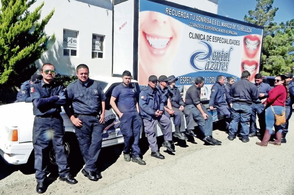 Los policías de Nuevo Casas Grandes dicen que no cuentan con el equipo adecuado para realizar tareas de seguridad porque está en manos de agentes estatales que arribaron al municipio (DIARIO DE CHIHUAHUA)