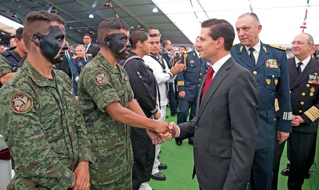 "Las tareas y misiones que tienen encomendadas sirven a varios propósitos que nos están permitiendo construir cada día una mejor nación" Enrique Peña Nieto, Presidente de México (ESPECIAL)