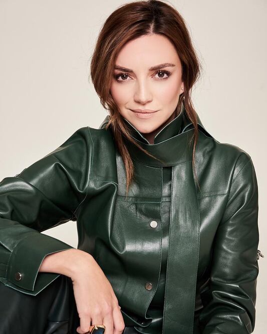 La actriz muestra su amor por la cultura mexicana en sus increíbles looks / Foto: Instagram @reginablandon