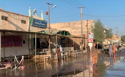 Atentado suicida en mezquita de Afganistán deja al menos 33 muertos