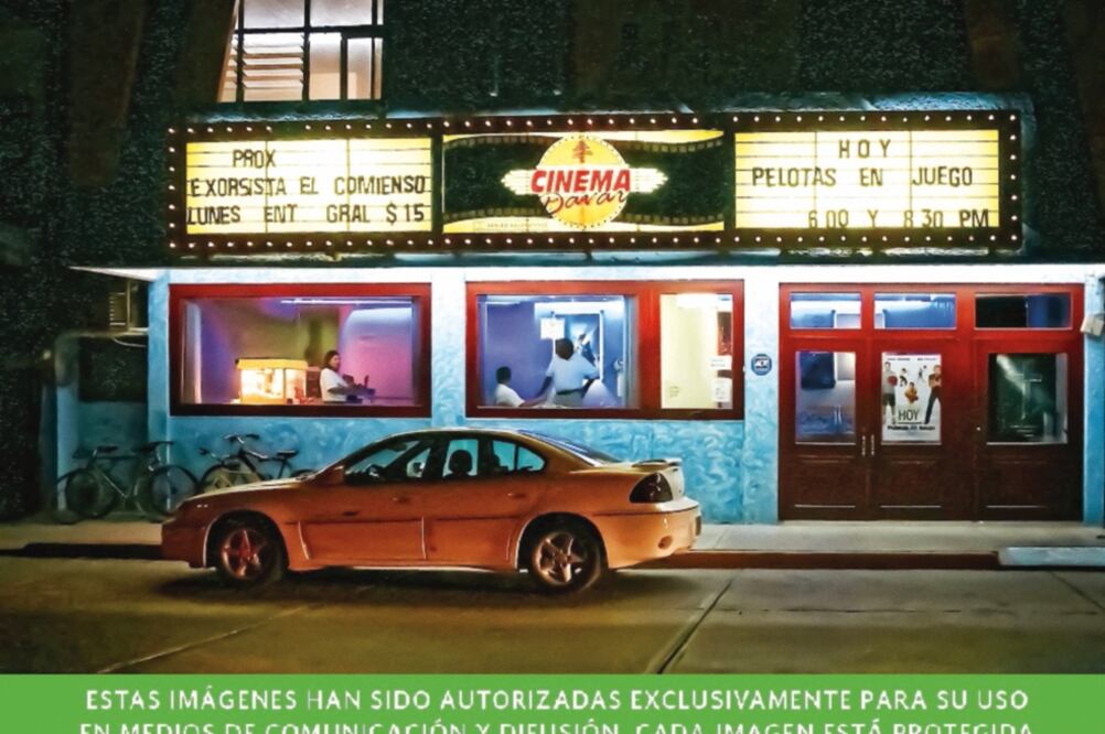 Ambientes de calle e interiores de distintas ciudades son tema de la exhibición en la galería José María Velasco. (CORTESÍA: YOLANDA ANDRADE)