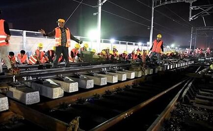 Trabajadores de China reconstruyen estación de tren en 9 horas 