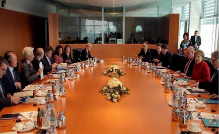 IMF cuts Mexico's annual economic growth outlook to 2.1%